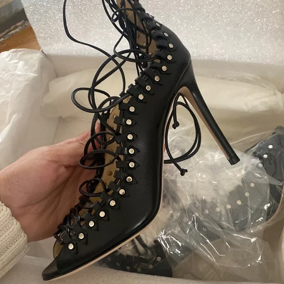 新品試着のみ jimmychoo 黒 クロスストラップ ミュール パンナ 36 新品試着のみ jimmychoo 黒 クロスストラップ ミュール パンナ 36